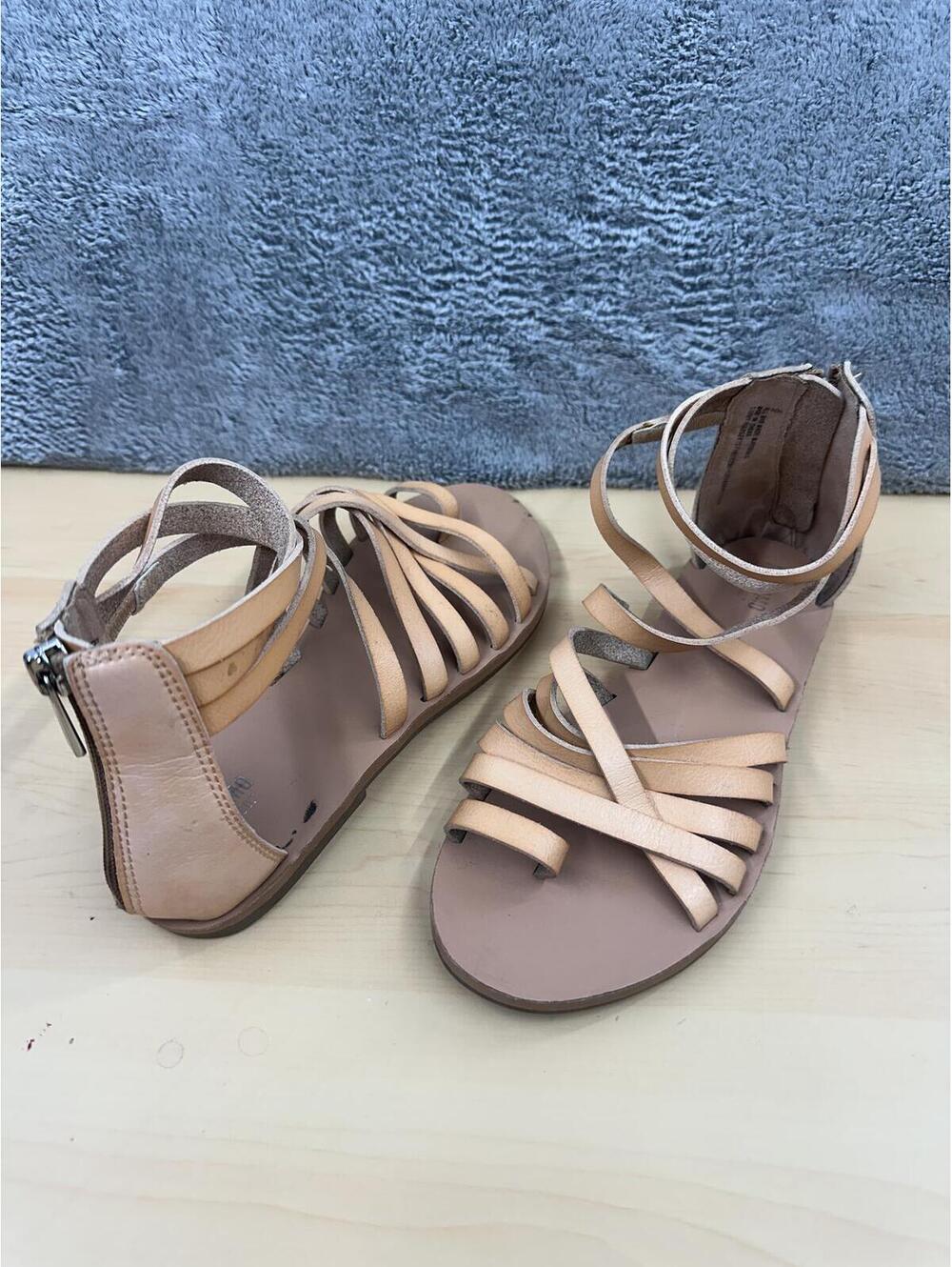 Strappy Nude Gladiator Sandals‎
